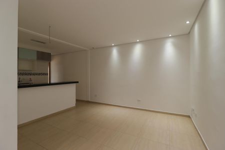 Sala de apartamento para alugar com 2 quartos, 50m² em Jardim Ocara, Santo André