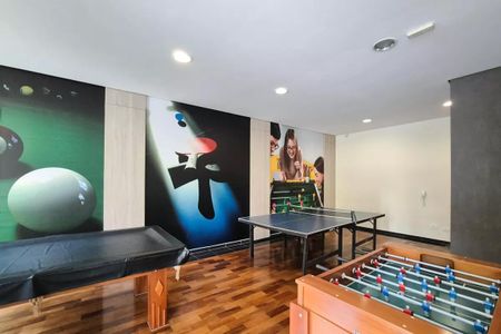 Apartamento à venda com 190m², 3 quartos e 3 vagas Apartamento à venda com 190m², 3 quartos e 3 vagasÁrea comum Sala de jogos