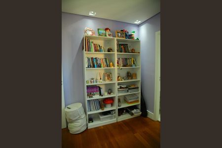 Apartamento à venda com 190m², 3 quartos e 3 vagasSuíte  2