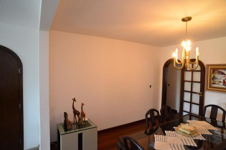 Apartamento para alugar com 350m², 3 quartos e 2 vagasSala