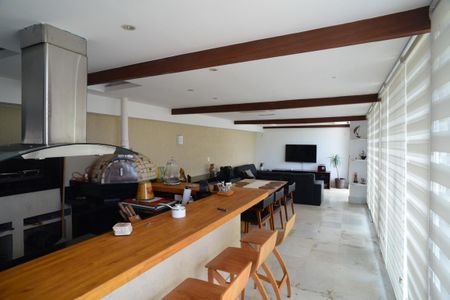 Apartamento para alugar com 350m², 3 quartos e 2 vagasEdícula