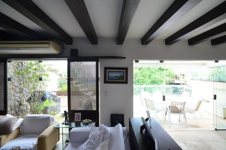 Apartamento para alugar com 350m², 3 quartos e 2 vagasSala