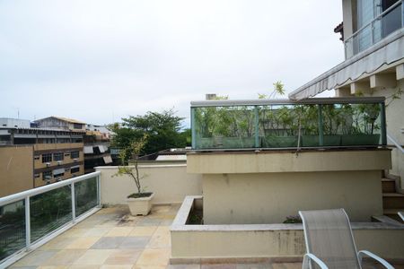 Apartamento para alugar com 350m², 3 quartos e 2 vagasVaranda