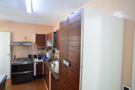 Apartamento para alugar com 350m², 3 quartos e 2 vagasCozinha