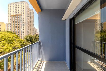 Varanda de kitnet/studio para alugar com 1 quarto, 33m² em República, São Paulo