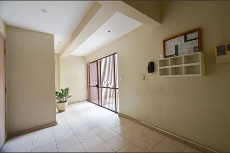 Apartamento à venda com 90m², 3 quartos e 1 vaga Apartamento à venda com 90m², 3 quartos e 1 vagaHall de entrada