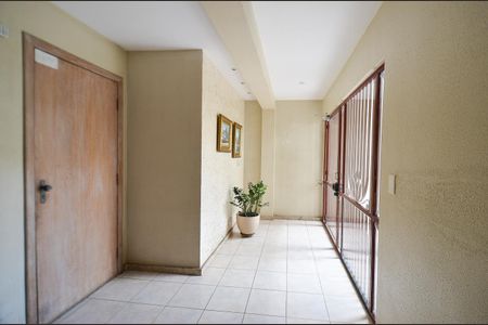 Apartamento à venda com 90m², 3 quartos e 1 vaga Apartamento à venda com 90m², 3 quartos e 1 vagaHall de entrada