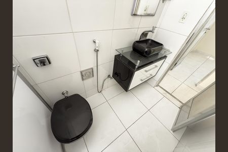 Apartamento à venda com 49m², 2 quartos e 1 vaga Apartamento à venda com 49m², 2 quartos e 1 vagaBanheiro