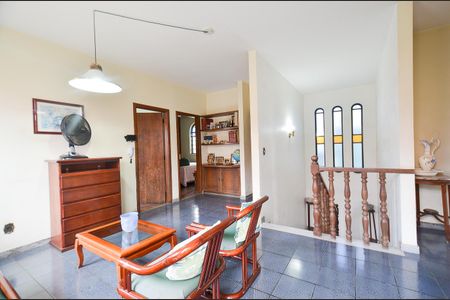 Casa à venda com 390m², 4 quartos e 4 vagas Casa à venda com 390m², 4 quartos e 4 vagasSala do 2 pavimento