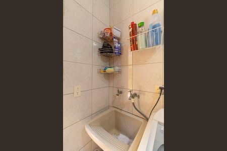 Casa à venda com 118m², 3 quartos e 2 vagasÁrea de Serviço