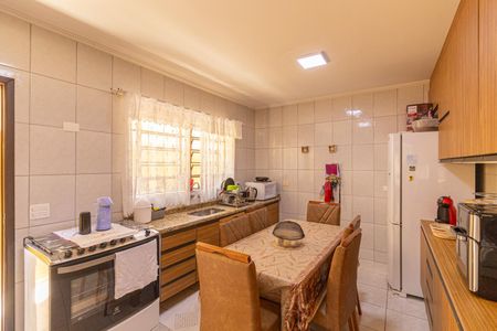 Casa à venda com 118m², 3 quartos e 2 vagasCozinha