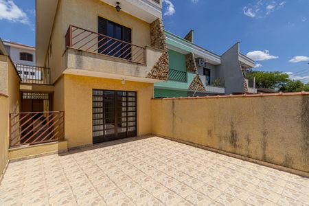 Casa à venda com 118m², 3 quartos e 2 vagasVaranda