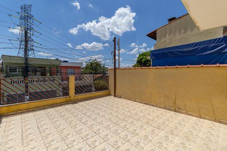 Casa à venda com 118m², 3 quartos e 2 vagasVaranda