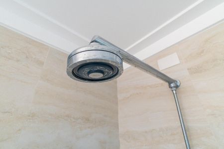 Apartamento para alugar com 243m², 3 quartos e 3 vagasBanheiro da Suíte 1 Detalhe