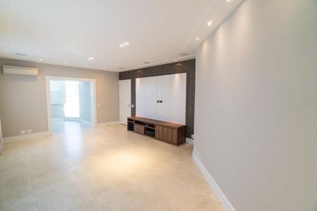 Apartamento para alugar com 243m², 3 quartos e 3 vagasSala