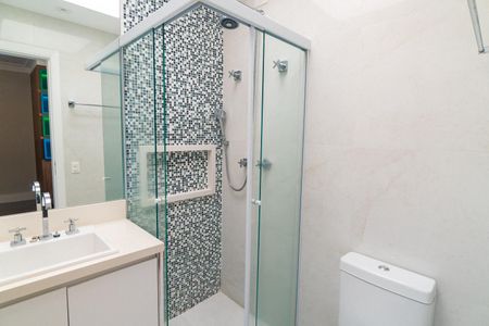 Apartamento para alugar com 243m², 3 quartos e 3 vagasBanheiro da Suíte 2