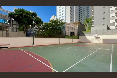 Apartamento à venda com 168m², 4 quartos e 1 vaga Apartamento à venda com 168m², 4 quartos e 1 vagaQuadra