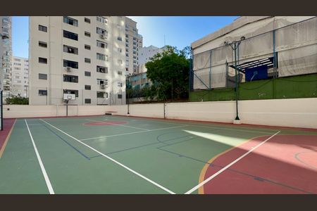 Apartamento à venda com 168m², 4 quartos e 1 vaga Apartamento à venda com 168m², 4 quartos e 1 vagaQuadra