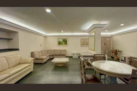 Apartamento à venda com 168m², 4 quartos e 1 vaga Apartamento à venda com 168m², 4 quartos e 1 vagaSalão de Festas