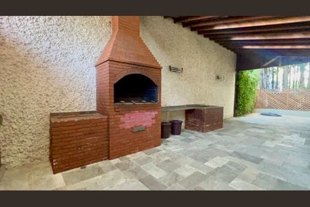 Apartamento à venda com 168m², 4 quartos e 1 vaga Apartamento à venda com 168m², 4 quartos e 1 vagaChurrasqueira