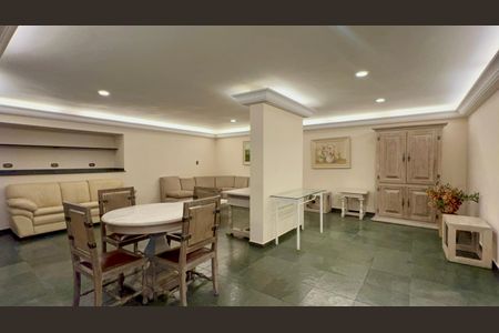 Apartamento à venda com 168m², 4 quartos e 1 vaga Apartamento à venda com 168m², 4 quartos e 1 vagaSalão de Festas