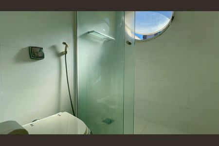 Apartamento à venda com 168m², 4 quartos e 1 vaga Apartamento à venda com 168m², 4 quartos e 1 vagaBanheiro