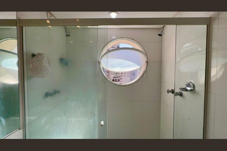 Apartamento à venda com 168m², 4 quartos e 1 vaga Apartamento à venda com 168m², 4 quartos e 1 vagaBanheiro da Suíte 2