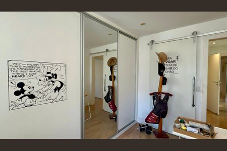 Apartamento à venda com 168m², 4 quartos e 1 vaga Apartamento à venda com 168m², 4 quartos e 1 vagaQuarto 2