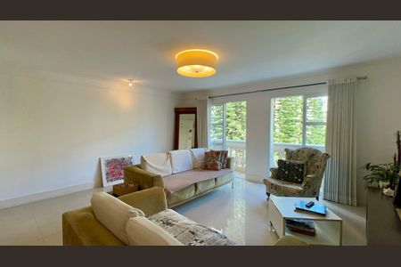 Apartamento à venda com 168m², 4 quartos e 1 vaga Apartamento à venda com 168m², 4 quartos e 1 vagaSala