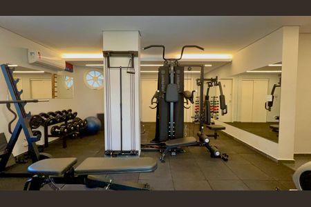 Apartamento à venda com 168m², 4 quartos e 1 vaga Apartamento à venda com 168m², 4 quartos e 1 vagaAcademia