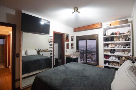 Apartamento à venda com 208m², 4 quartos e 2 vagasSuíte 