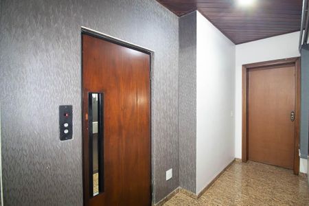 Apartamento à venda com 208m², 4 quartos e 2 vagasHall