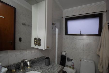 Apartamento à venda com 208m², 4 quartos e 2 vagasBanheiro da Suíte