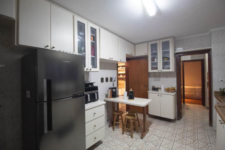 Apartamento à venda com 208m², 4 quartos e 2 vagasCozinha 