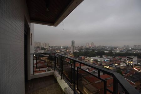 Apartamento à venda com 208m², 4 quartos e 2 vagasVaranda