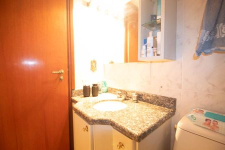 Apartamento à venda com 208m², 4 quartos e 2 vagasBanheiro 2