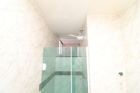 Banheiro de apartamento para alugar com 2 quartos, 70m² em Ilha do Governador, Rio de Janeiro