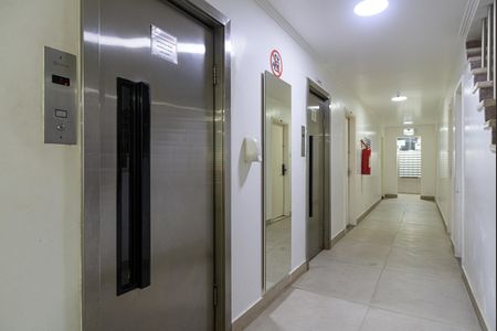 Apartamento para alugar com 53m², 1 quarto e sem vaga Apartamento para alugar com 53m², 1 quarto e sem vagaÁrea comum - Elevadores