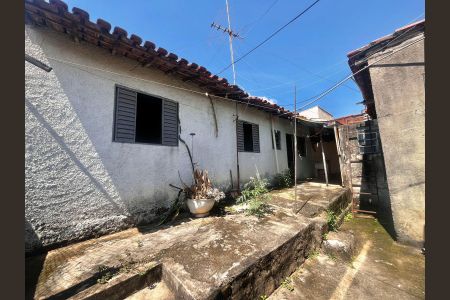 Casa à venda com 139m², 2 quartos e 1 vagaQuintal