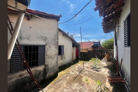 Casa à venda com 139m², 2 quartos e 1 vagaQuintal