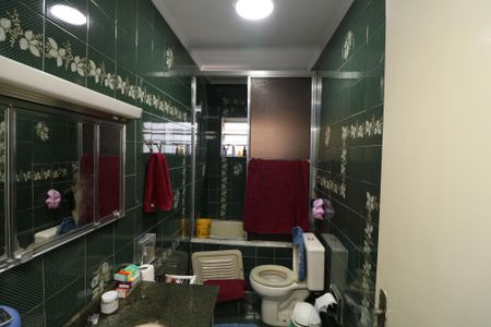 Casa à venda com 148m², 3 quartos e 2 vagasBanheiro da Suíte