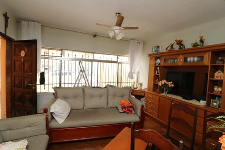 Casa à venda com 148m², 3 quartos e 2 vagasSala