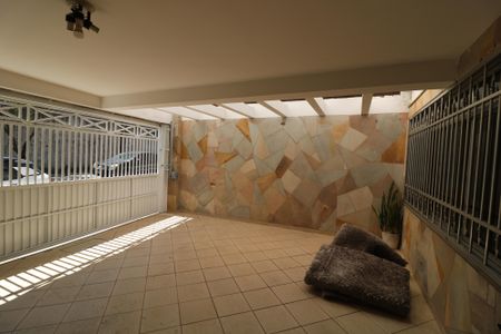 Casa à venda com 148m², 3 quartos e 2 vagasGaragem