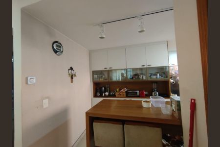 Casa à venda com 144m², 3 quartos e 7 vagas