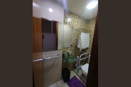 Casa à venda com 144m², 3 quartos e 7 vagas