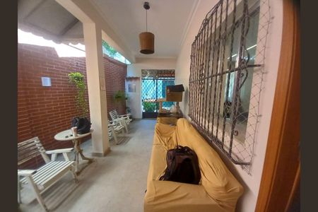 Casa à venda com 144m², 3 quartos e 7 vagas