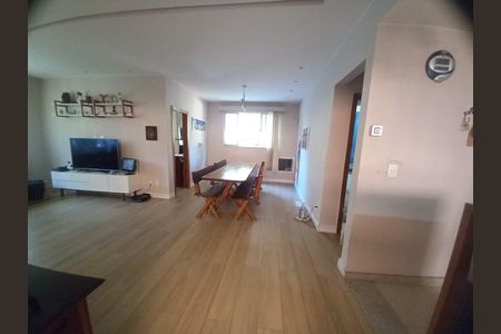 Casa à venda com 144m², 3 quartos e 7 vagas