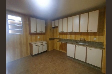 Apartamento à venda com 165m², 3 quartos e 1 vaga