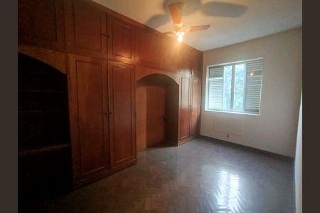 Apartamento à venda com 165m², 3 quartos e 1 vaga