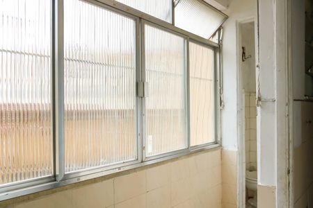 Casa de condomínio para alugar com 54m², 3 quartos e 1 vagaÁrera de Serviço